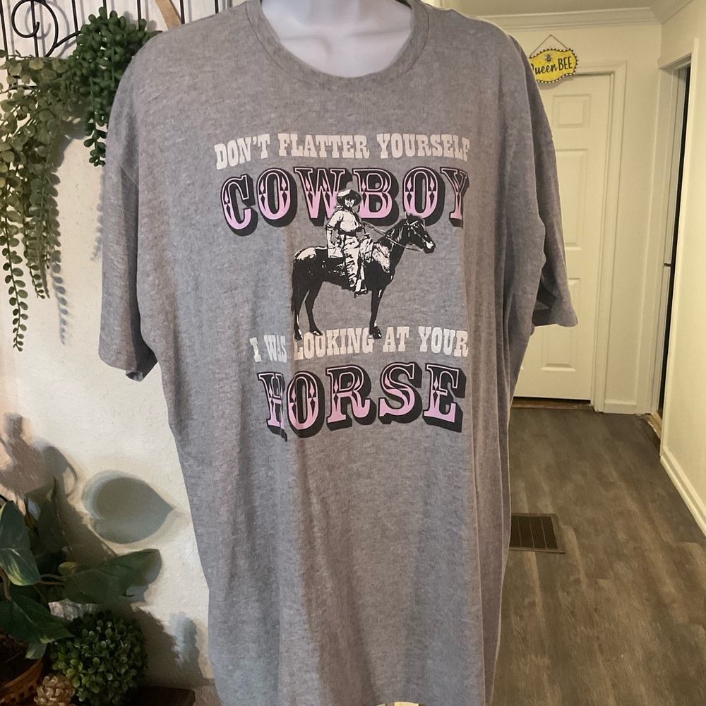 Women's Gray Cowboy Graphic Tee